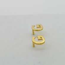 Load image into Gallery viewer, Inicial Earrings
