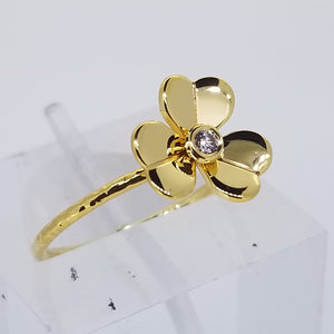 Single Diamond Flower Ring